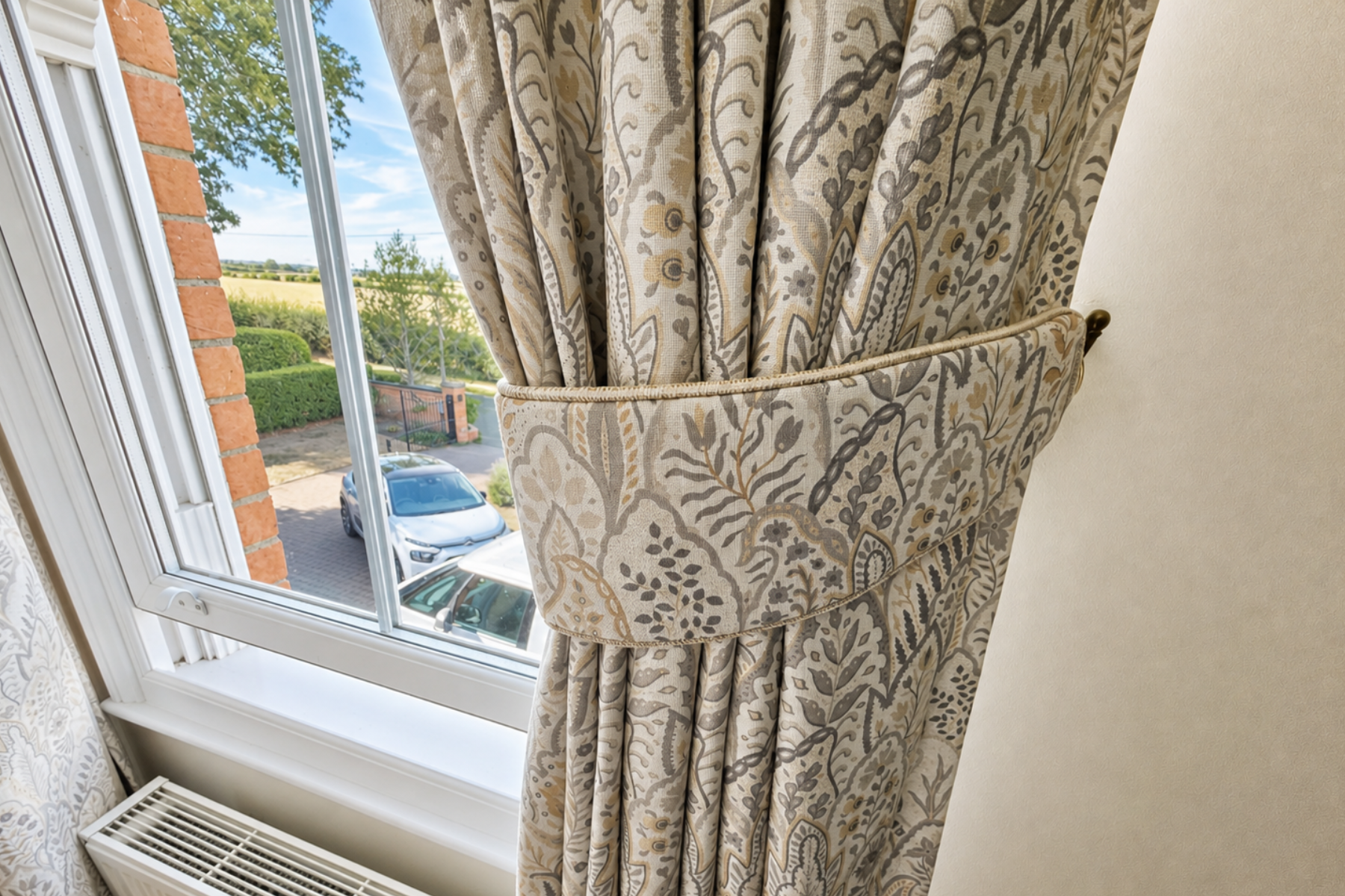Sue Cardy Curtain Tie Back Matching